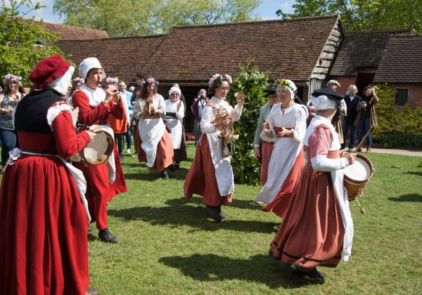 2015 May Day celebrations at Mary Ardens, Stratford upon Avon.